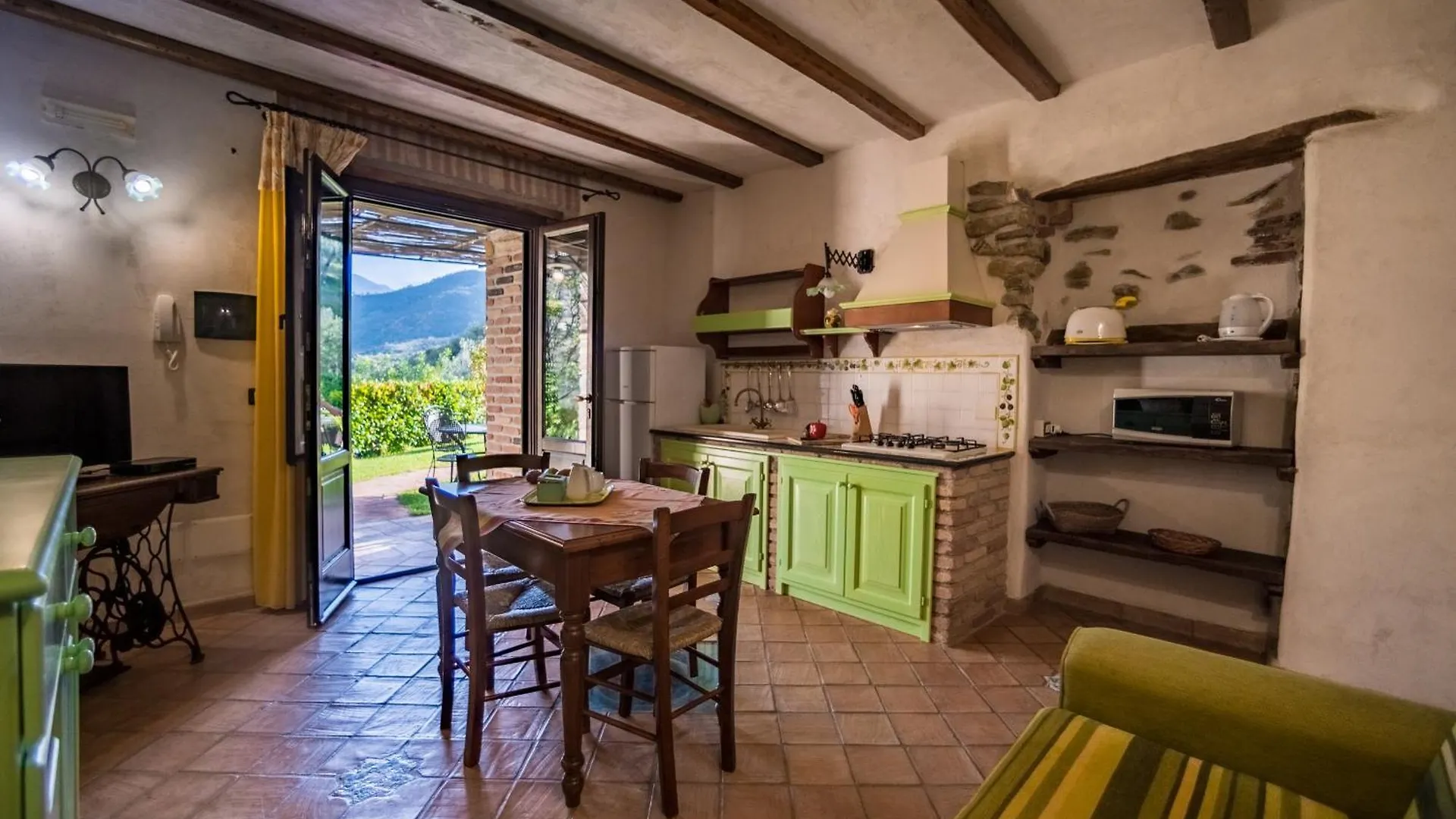 Poggio Pozzetti Villa Lascari Italy