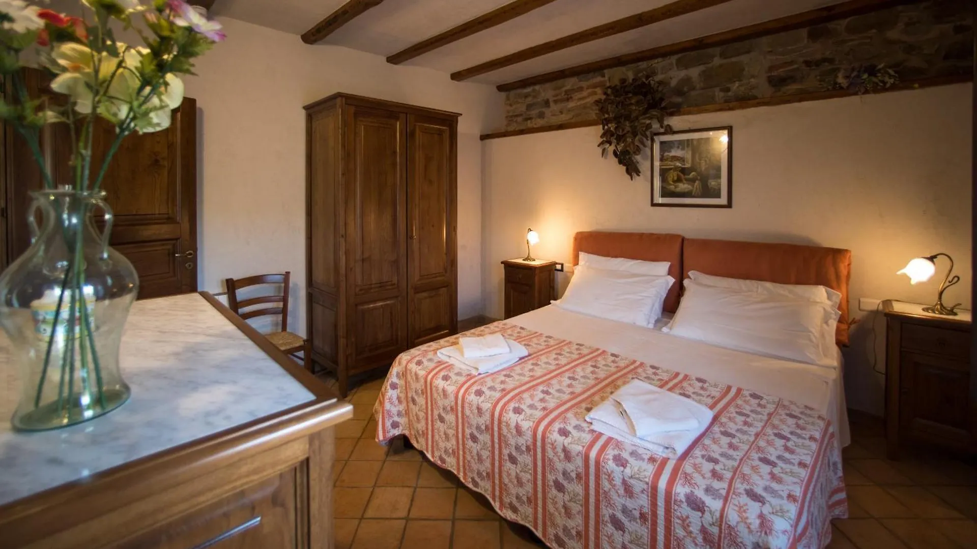 Poggio Pozzetti Villa Lascari 0*,  Italy