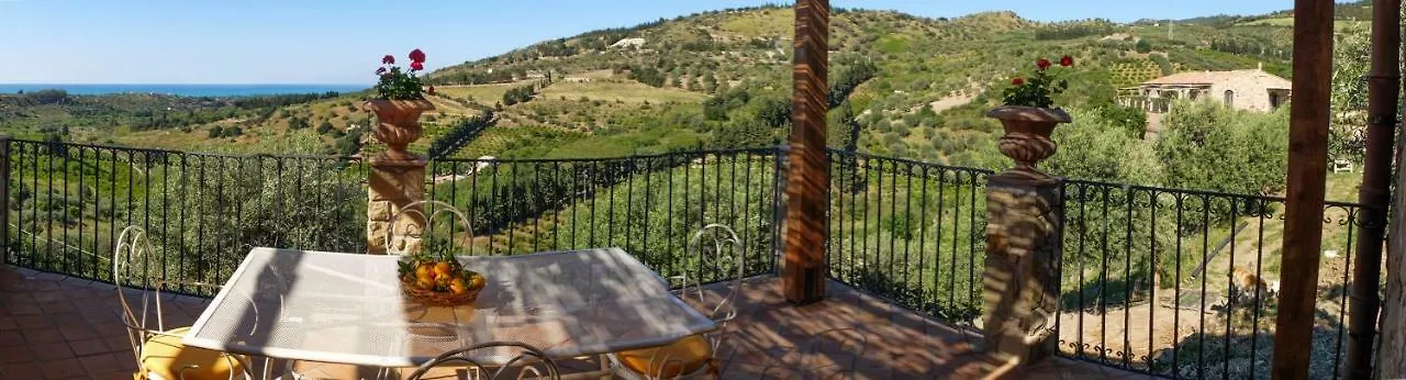 Farm stay Poggio Pozzetti Villa Lascari Italy